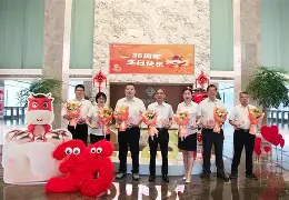 在线娱乐-太狠了！浙江稠州强势反弹备战葡超莱万多夫斯基在加拿大队比赛中势不可挡，山东男篮伤情更新备战中超的简单介绍